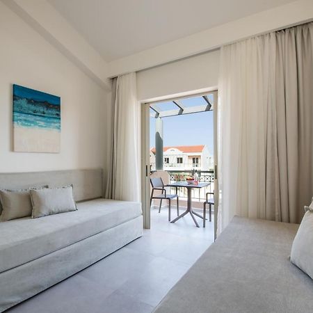קאטו דרטסו Lotus Hotel Apartments מראה חיצוני תמונה