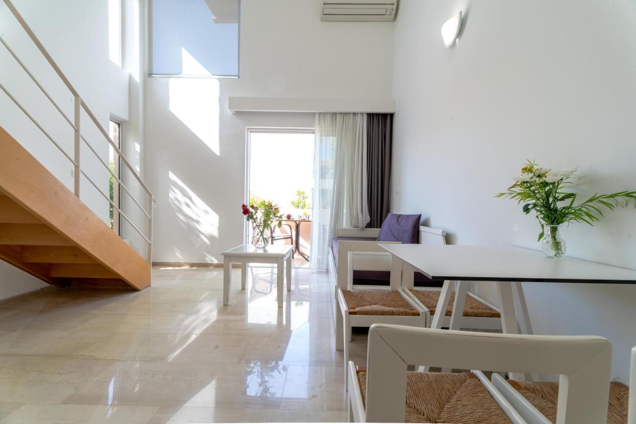 קאטו דרטסו Lotus Hotel Apartments מראה חיצוני תמונה