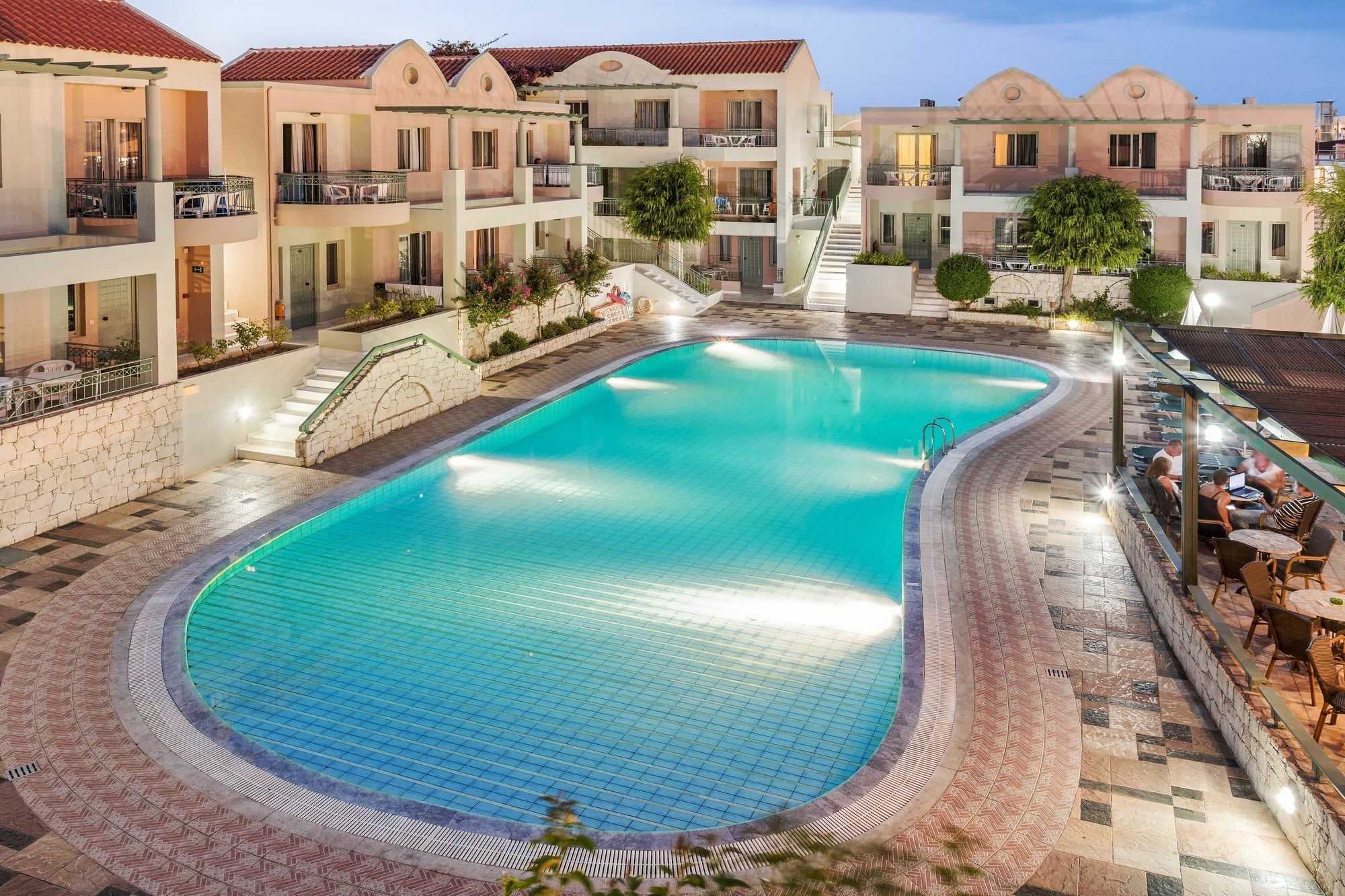 קאטו דרטסו Lotus Hotel Apartments מראה חיצוני תמונה